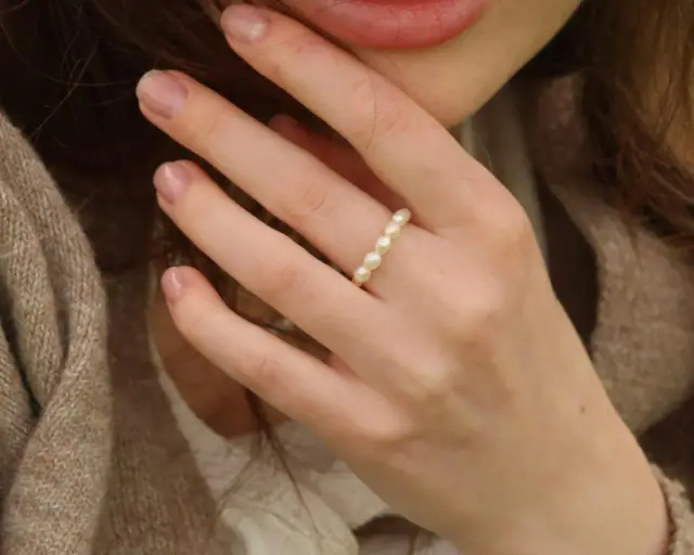 Moon Tide - freshwater pearl ring in stainless steel